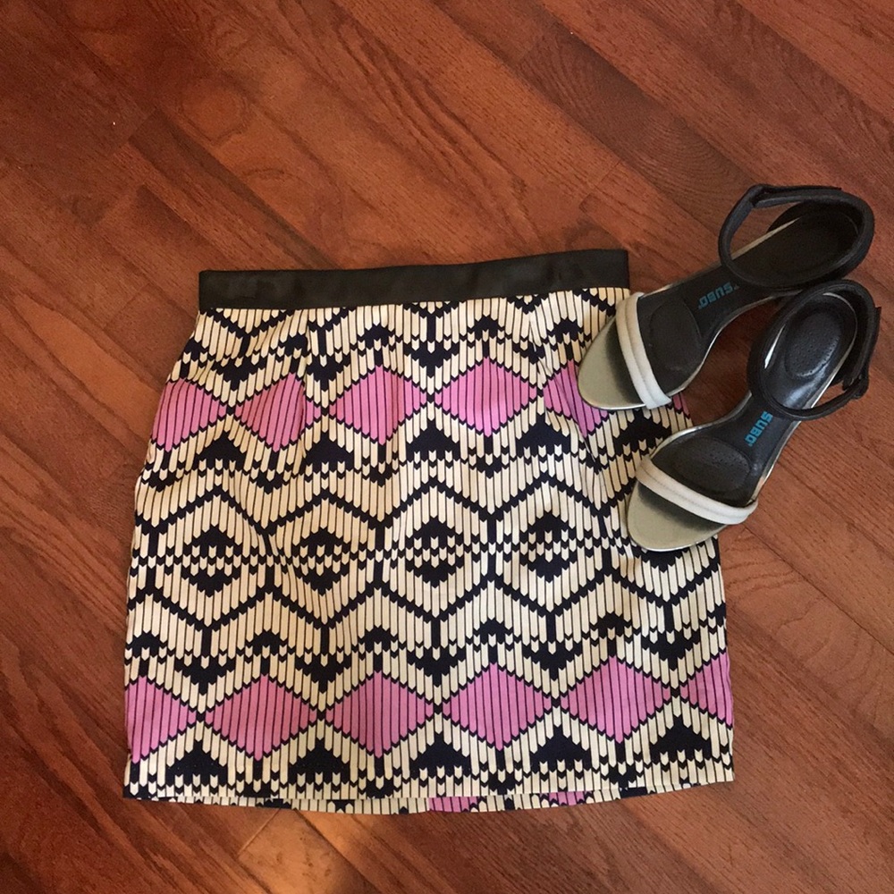{Lush} Patterned Skirt with Faux Leather waist Med